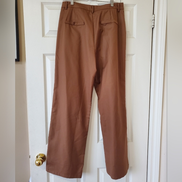 RIHOAS - Brown High Waisted Pleated Straight Pants - BNWT - Picture 2 of 5